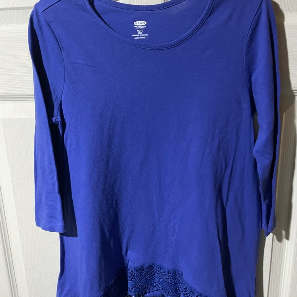 Old Navy tee with lace trim.